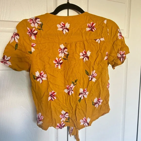 Women’s Floral Blouse - S - EUC - Picture 2 of 3